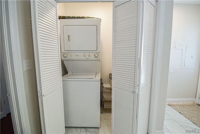 215 17th, Tuscaloosa, AL 35401