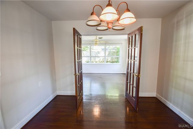 215 17th, Tuscaloosa, AL 35401