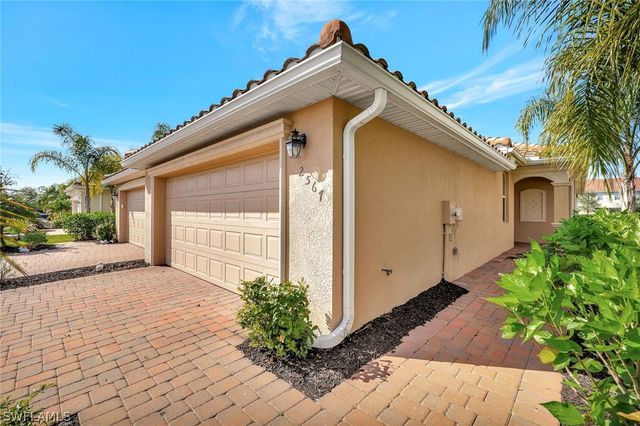 2567 Vine AVE, Naples, FL 34120