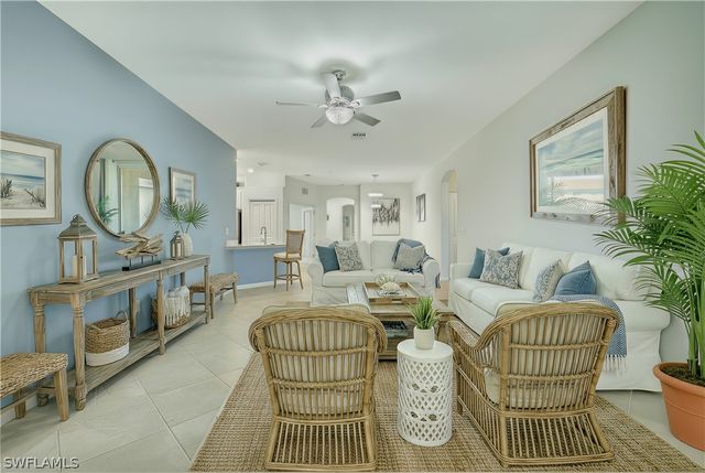 2567 Vine AVE, Naples, FL 34120