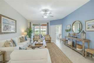 2567 Vine AVE, Naples, FL 34120