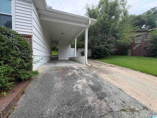 2221 3RD STREET NW, Center Point, AL 35215