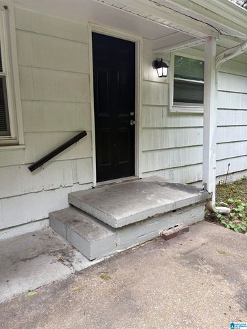 2221 3RD STREET NW, Center Point, AL 35215