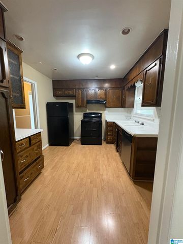 2221 3RD STREET NW, Center Point, AL 35215