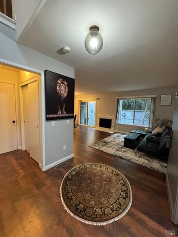 58 Scottsdale Way, Novato, CA 94945