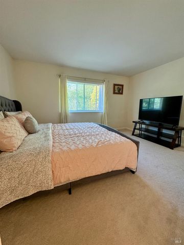 58 Scottsdale Way, Novato, CA 94945