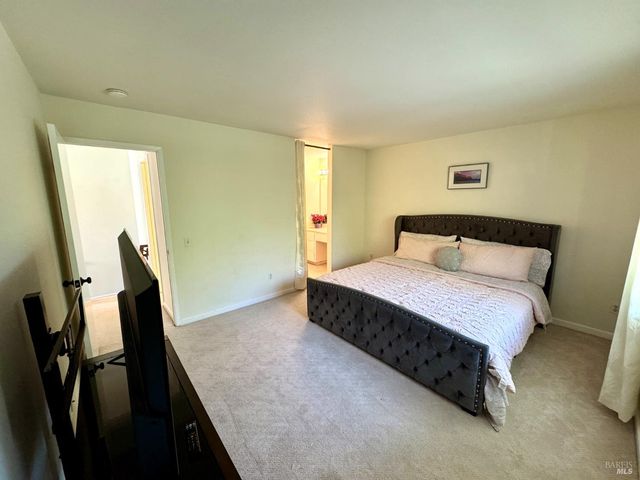 58 Scottsdale Way, Novato, CA 94945