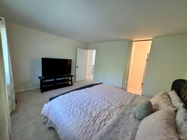 58 Scottsdale Way, Novato, CA 94945