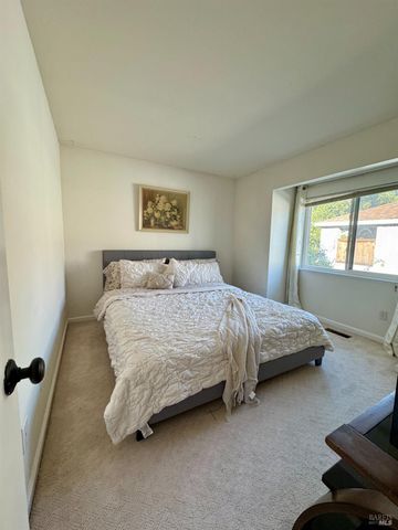 58 Scottsdale Way, Novato, CA 94945