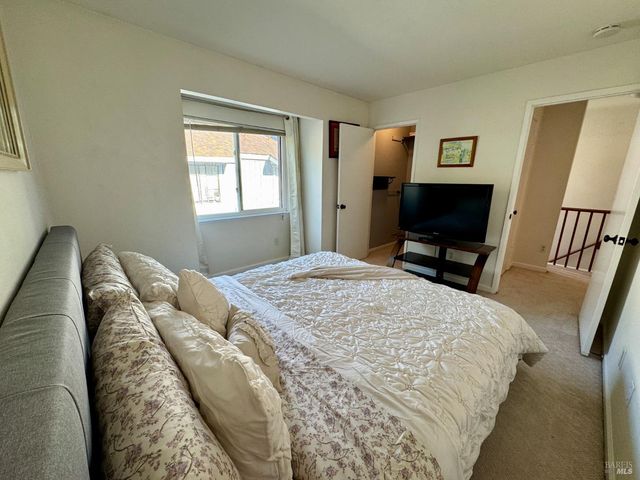 58 Scottsdale Way, Novato, CA 94945