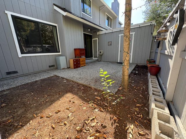 58 Scottsdale Way, Novato, CA 94945