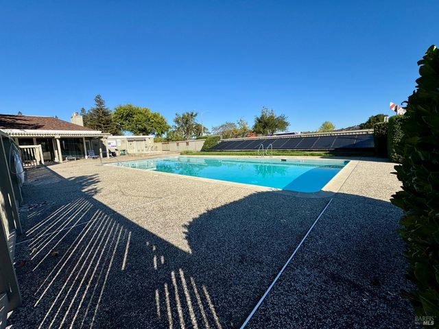 58 Scottsdale Way, Novato, CA 94945