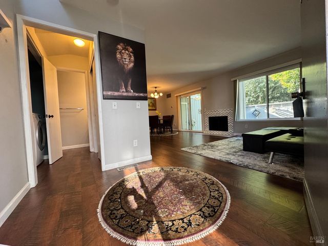 58 Scottsdale Way, Novato, CA 94945