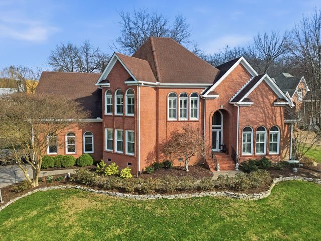 9411 Highwood Hill Rd, Brentwood, TN 37027