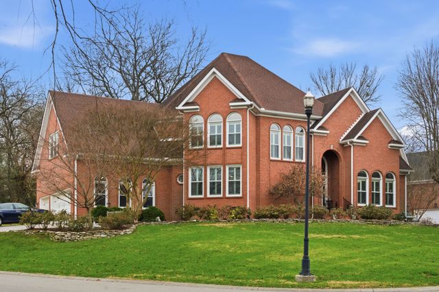 9411 Highwood Hill Rd, Brentwood, TN 37027
