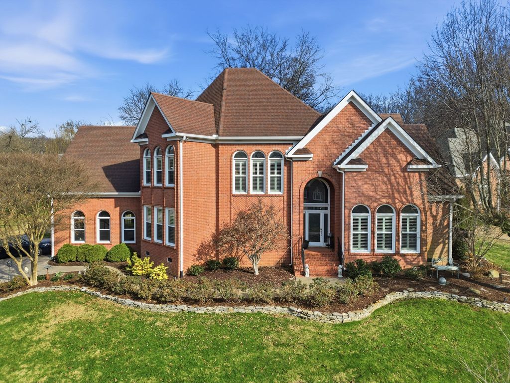 9411 Highwood Hill Rd, Brentwood, TN 37027