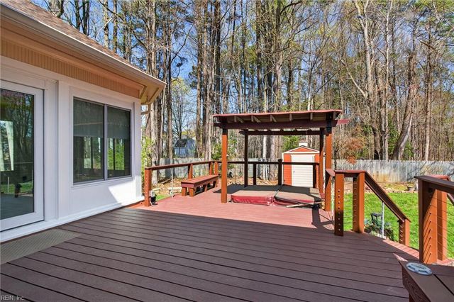 111 Leyland CT, Yorktown, VA 23693