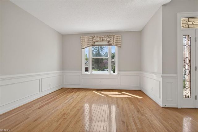 111 Leyland CT, Yorktown, VA 23693