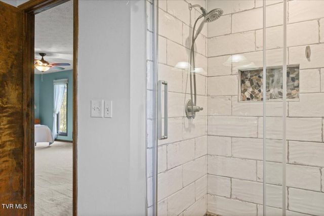 1305 Knob Creek Road, Johnson City, TN 37604