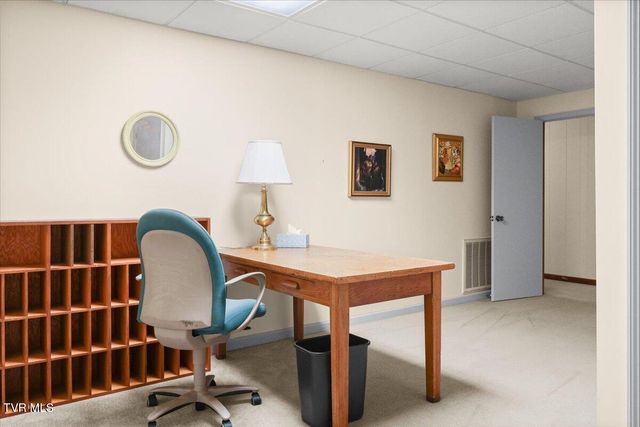 1305 Knob Creek Road, Johnson City, TN 37604