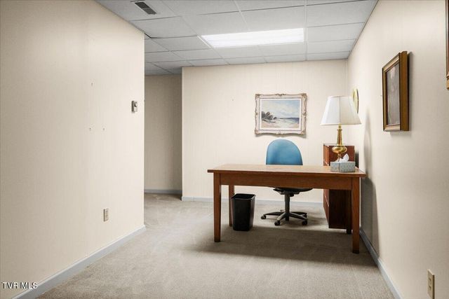 1305 Knob Creek Road, Johnson City, TN 37604