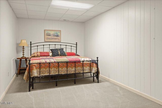 1305 Knob Creek Road, Johnson City, TN 37604