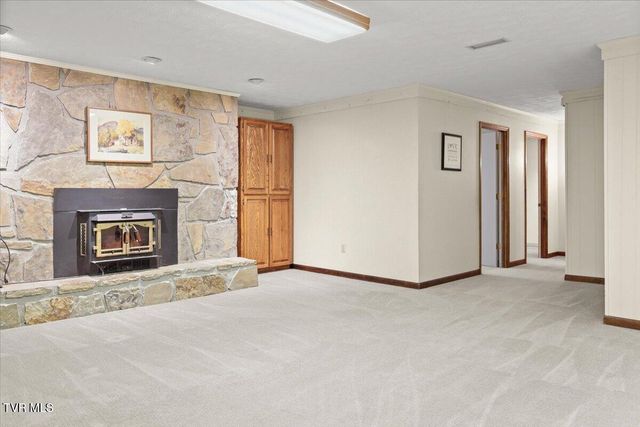 1305 Knob Creek Road, Johnson City, TN 37604