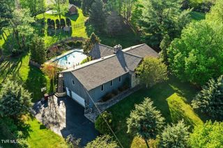 1305 Knob Creek Road, Johnson City, TN 37604