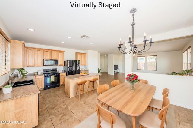 14 W Calle La Bolita, Sahuarita, AZ 85629