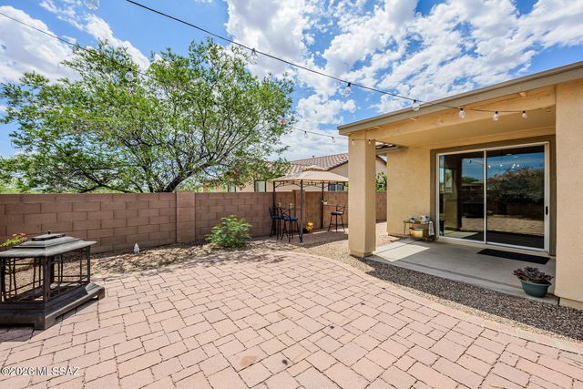 14 W Calle La Bolita, Sahuarita, AZ 85629