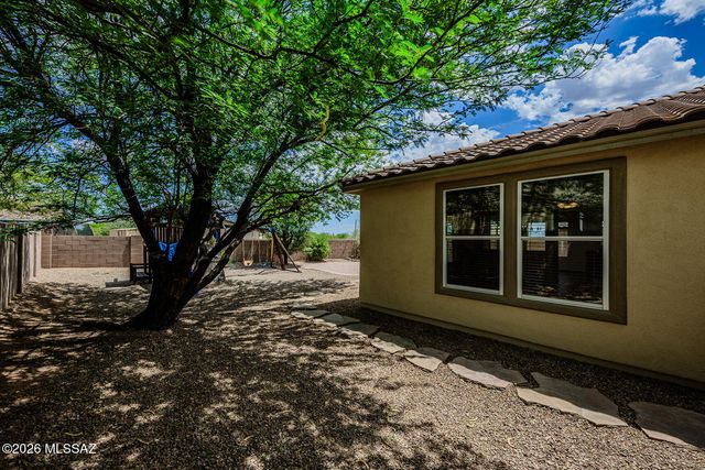 14 W Calle La Bolita, Sahuarita, AZ 85629