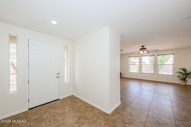 14 W Calle La Bolita, Sahuarita, AZ 85629