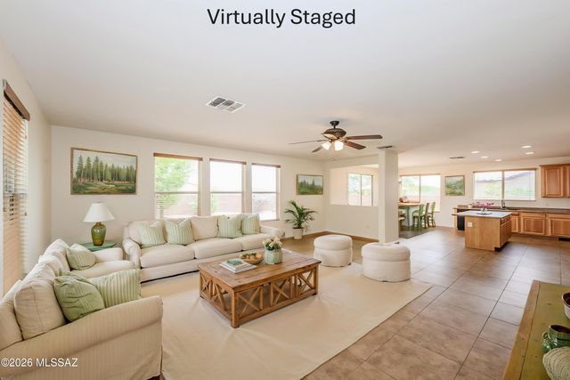 14 W Calle La Bolita, Sahuarita, AZ 85629