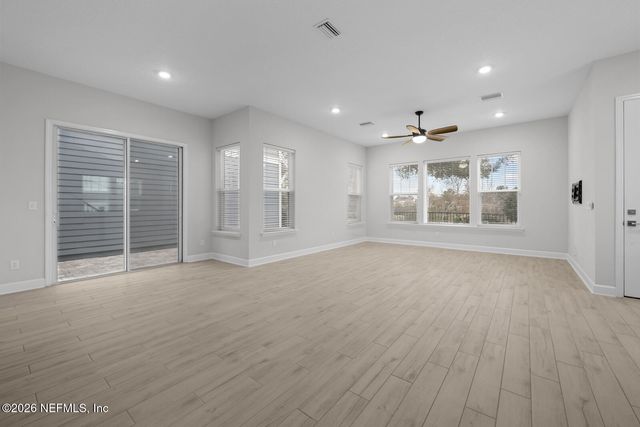 7400 BEACH WALK Place, Jacksonville, FL 32256