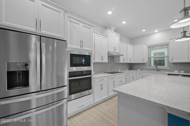 7400 BEACH WALK Place, Jacksonville, FL 32256