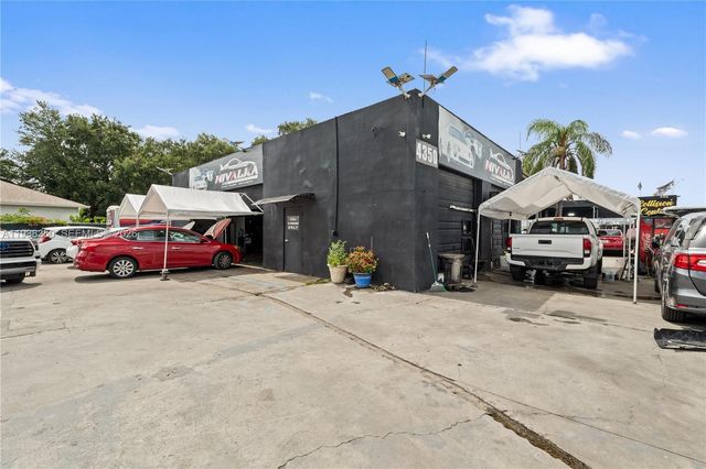 4350 NW 32nd Ave, Miami, FL 33142