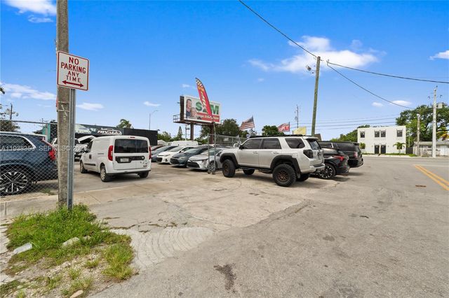 4350 NW 32nd Ave, Miami, FL 33142