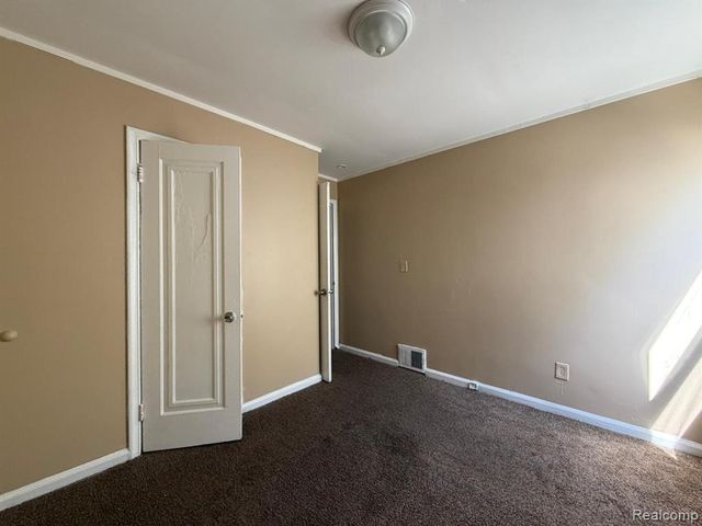 8260 Minock Street, Detroit, MI 48228