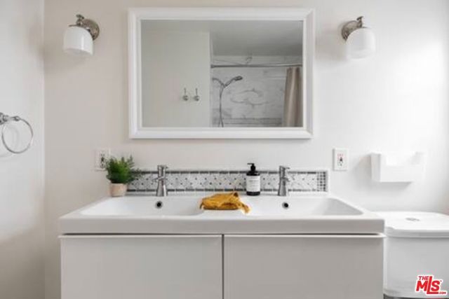 428 N Alta Vista Boulevard, Los Angeles, CA 90036