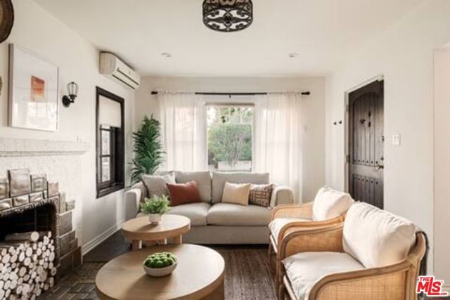 428 N Alta Vista Boulevard, Los Angeles, CA 90036