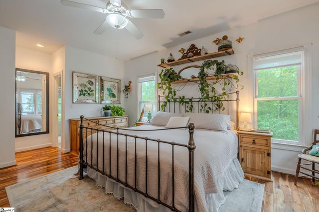 130 Raptor Way, Landrum, SC 29356