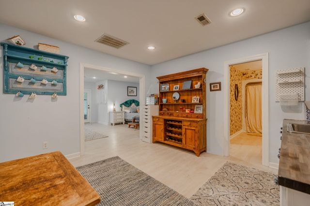 130 Raptor Way, Landrum, SC 29356