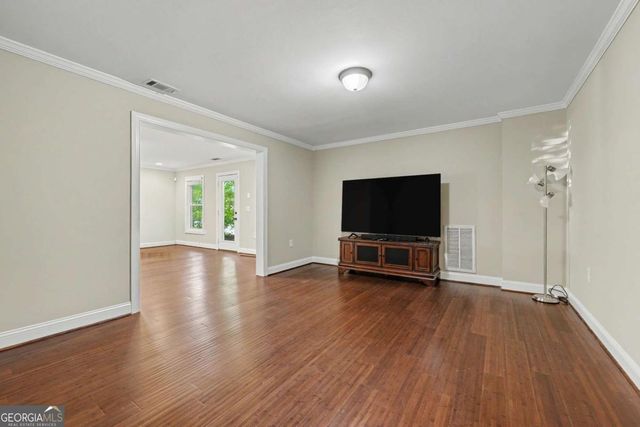 6105 Providence Lake Drive, Gainesville, GA 30506