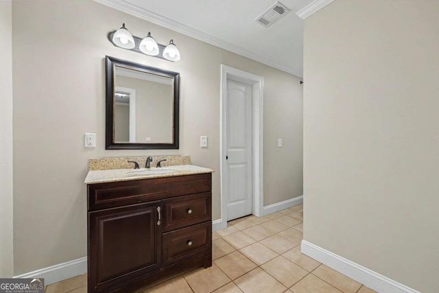 6105 Providence Lake Drive, Gainesville, GA 30506