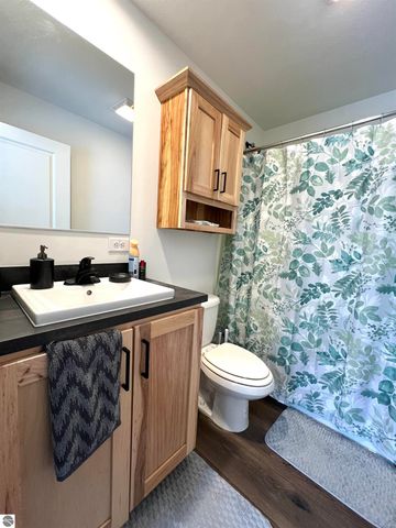 3437 US-131 N, Kalkaska, MI 49646