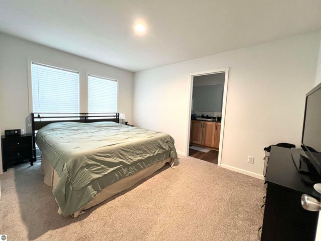 3437 US-131 N, Kalkaska, MI 49646