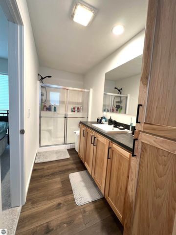 3437 US-131 N, Kalkaska, MI 49646