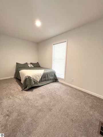 3437 US-131 N, Kalkaska, MI 49646