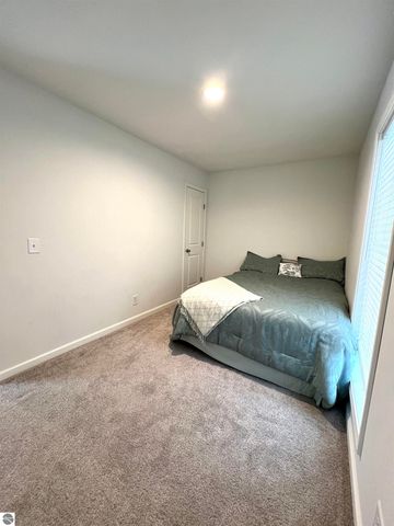 3437 US-131 N, Kalkaska, MI 49646