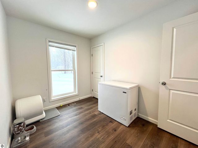 3437 US-131 N, Kalkaska, MI 49646